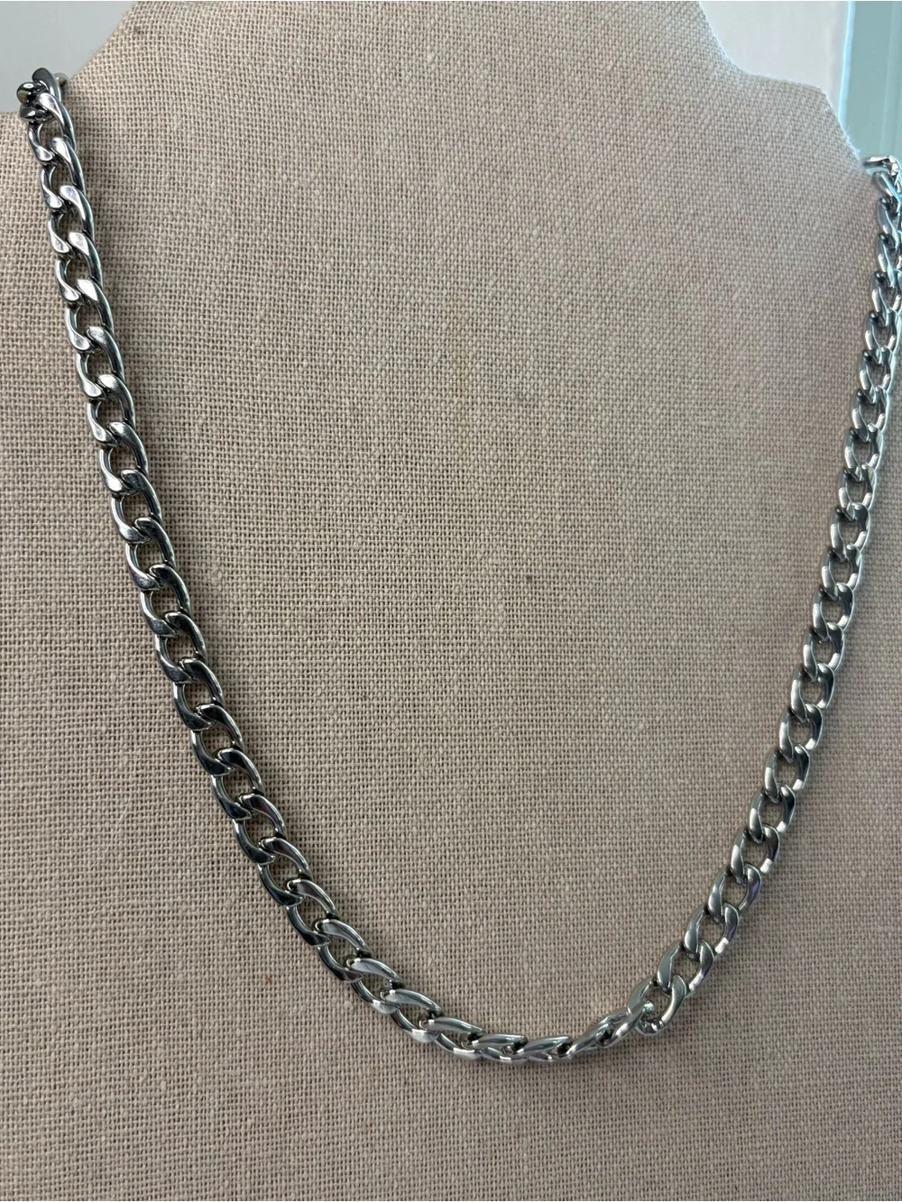 N/A polished silver
